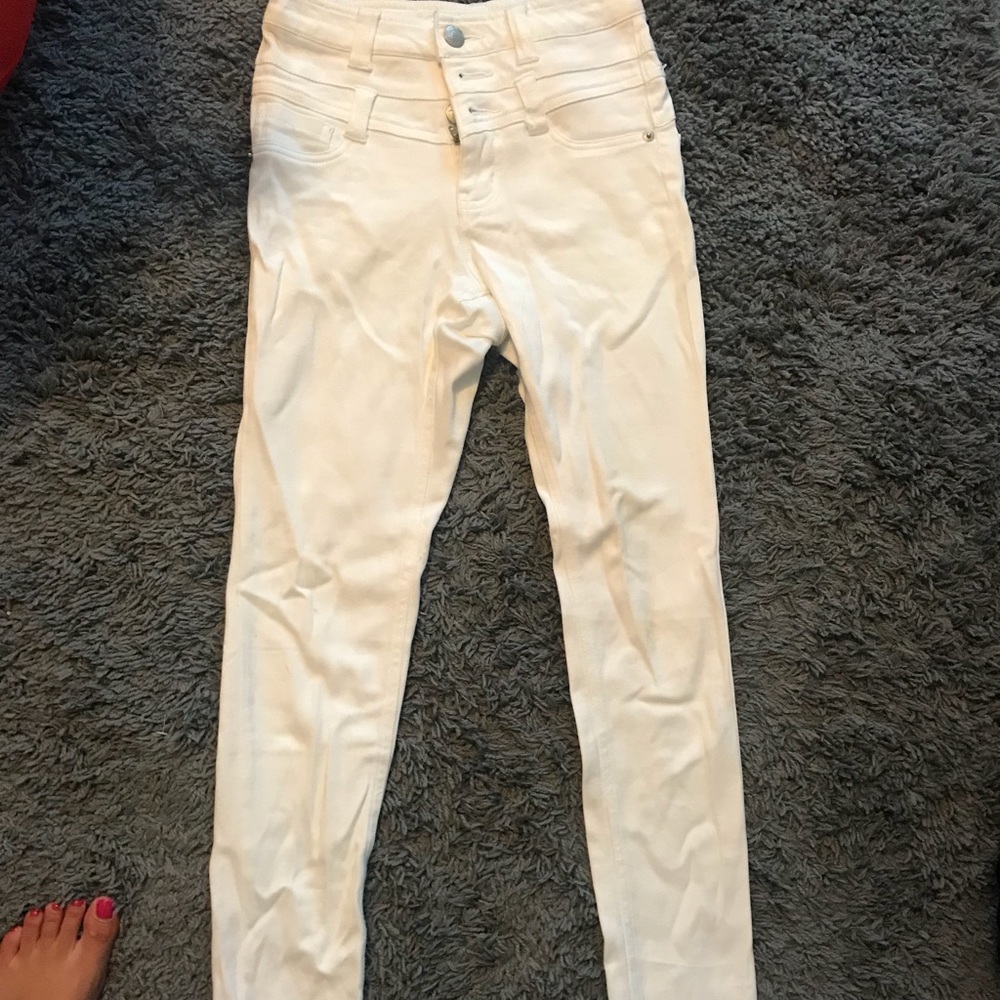White jeggings